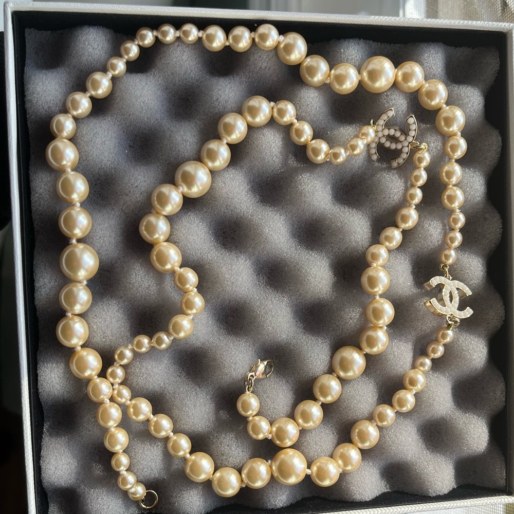 Chanel Pearl necklace - Picture 3 of 6
